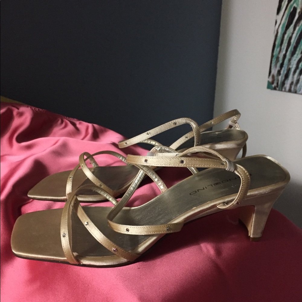 Cream thin strap square toe sandals size 8